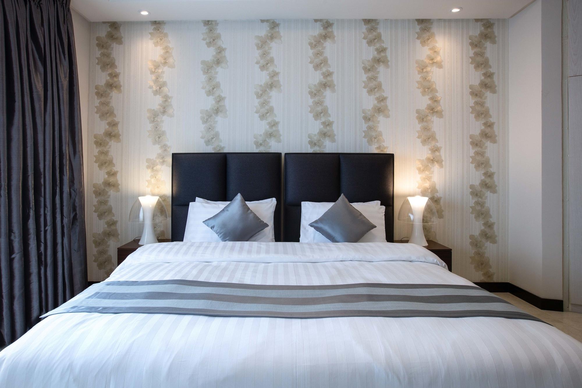 Loumage Suites And Spa Al Manamah Esterno foto