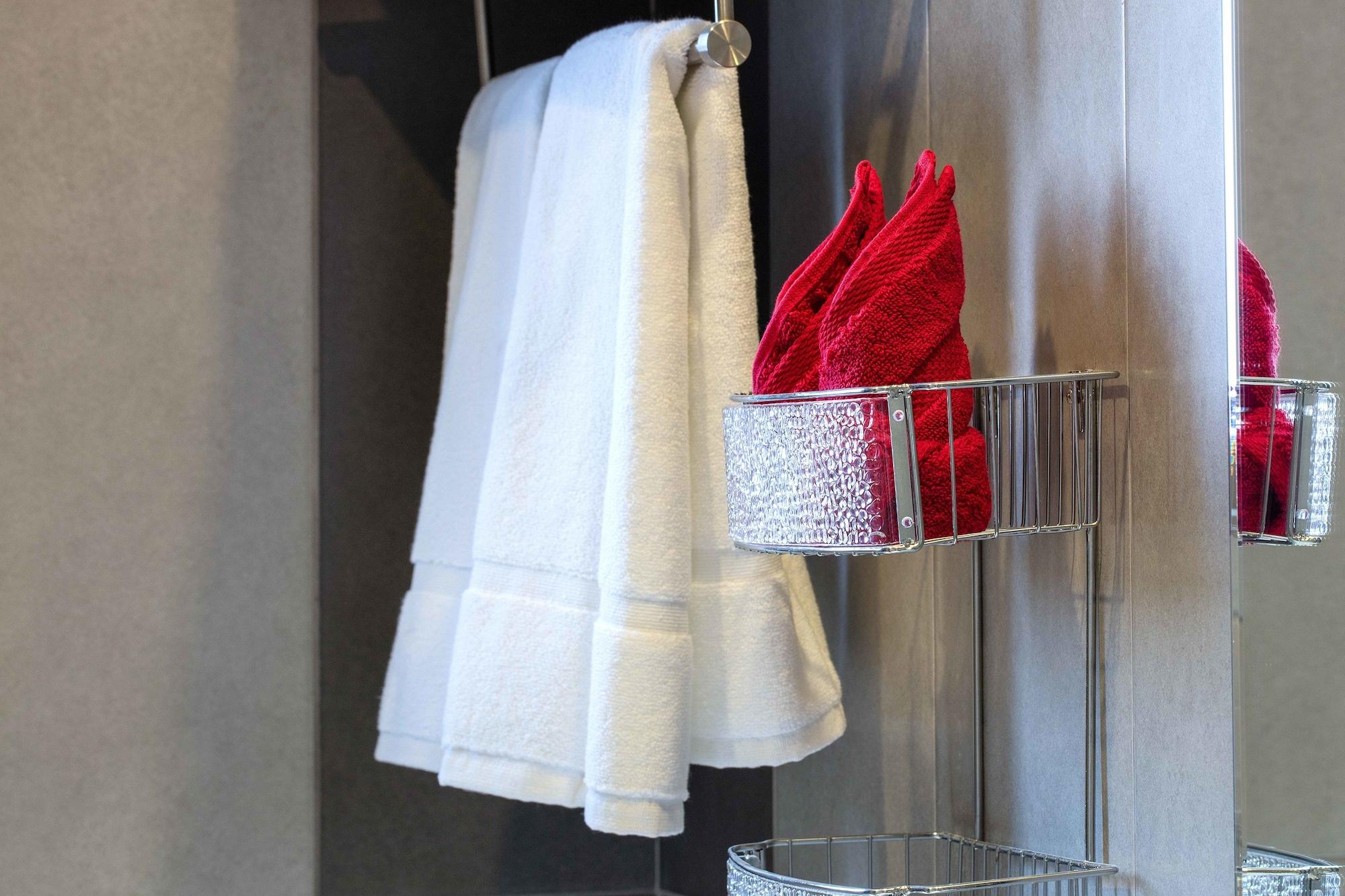 Loumage Suites And Spa Al Manamah Esterno foto