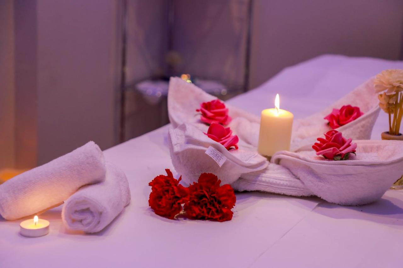Loumage Suites And Spa Al Manamah Esterno foto